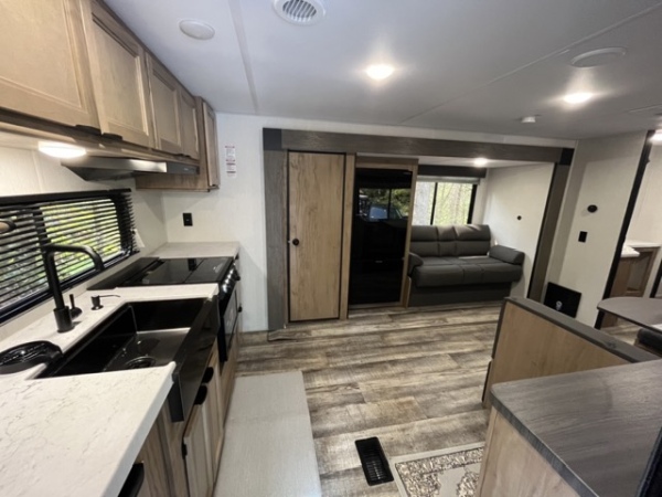 700 PINE NEEDLE CREEK